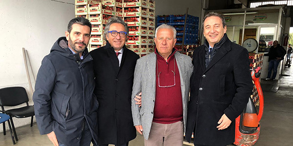 Di Pisa incontra gli operatori del mercato di Vittoria