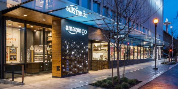 Bezos sfida il commercio tradizionale con Amazon Go